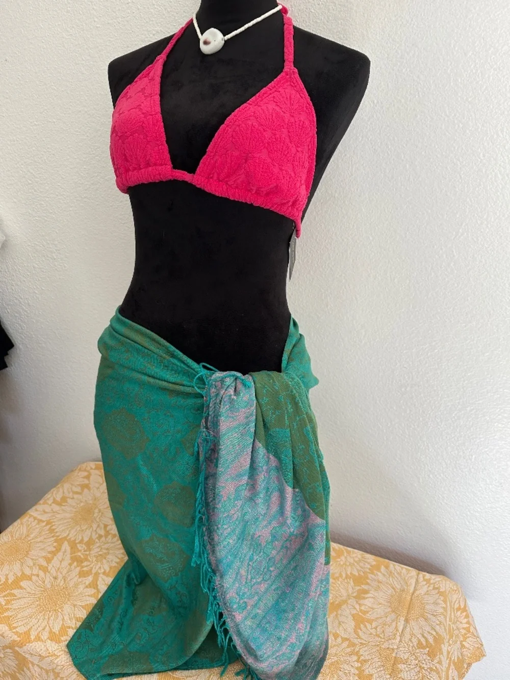 Kate Spade Terry Clothe Shell Print Bikini. NWT